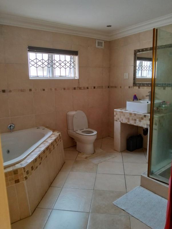 4 Bedroom Property for Sale in Southgate KwaZulu-Natal