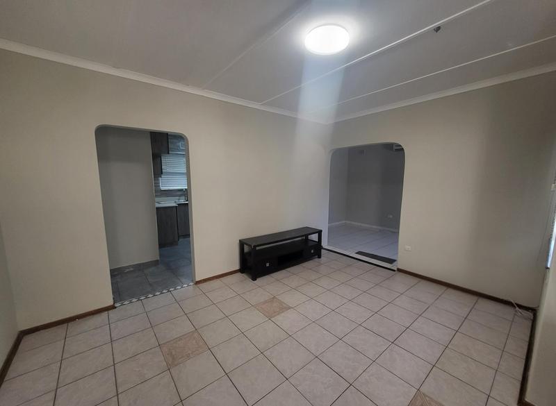 2 Bedroom Property for Sale in Dawncrest KwaZulu-Natal