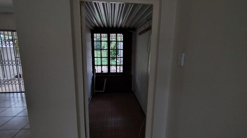 To Let 3 Bedroom Property for Rent in Malvern KwaZulu-Natal
