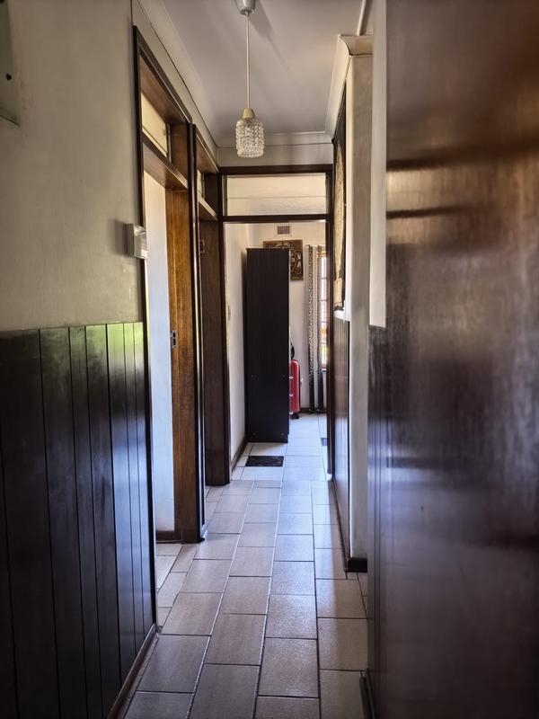 5 Bedroom Property for Sale in Isipingo Hills KwaZulu-Natal