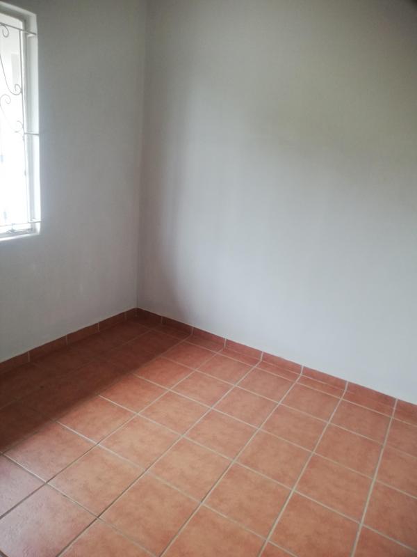 To Let 2 Bedroom Property for Rent in Verulam KwaZulu-Natal