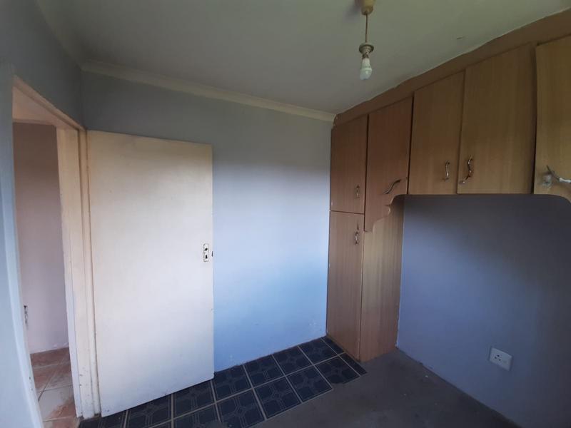 2 Bedroom Property for Sale in Umlazi KwaZulu-Natal