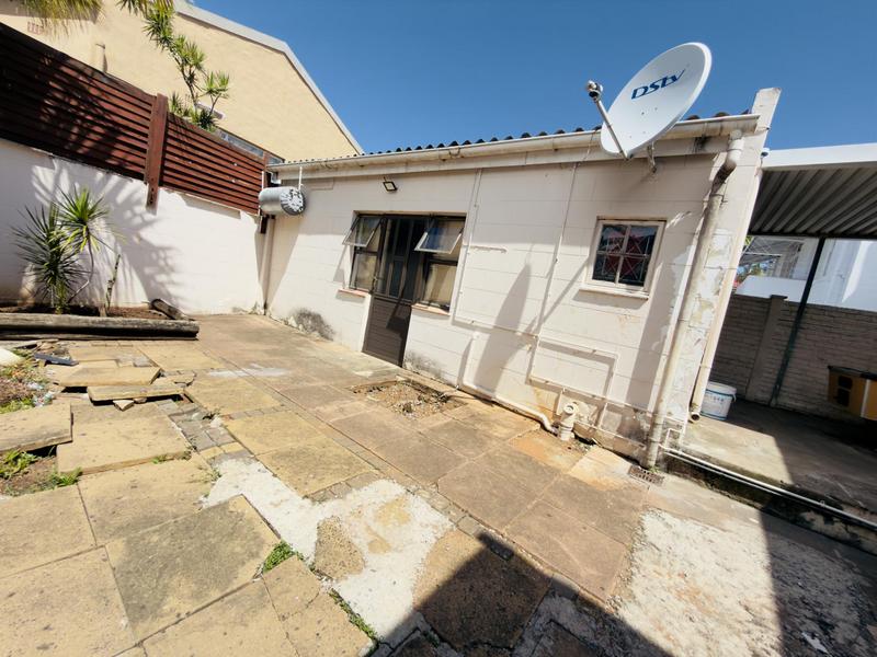 5 Bedroom Property for Sale in Glenwood KwaZulu-Natal