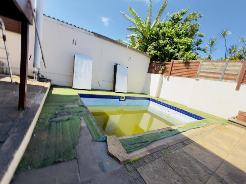 5 Bedroom Property for Sale in Glenwood KwaZulu-Natal