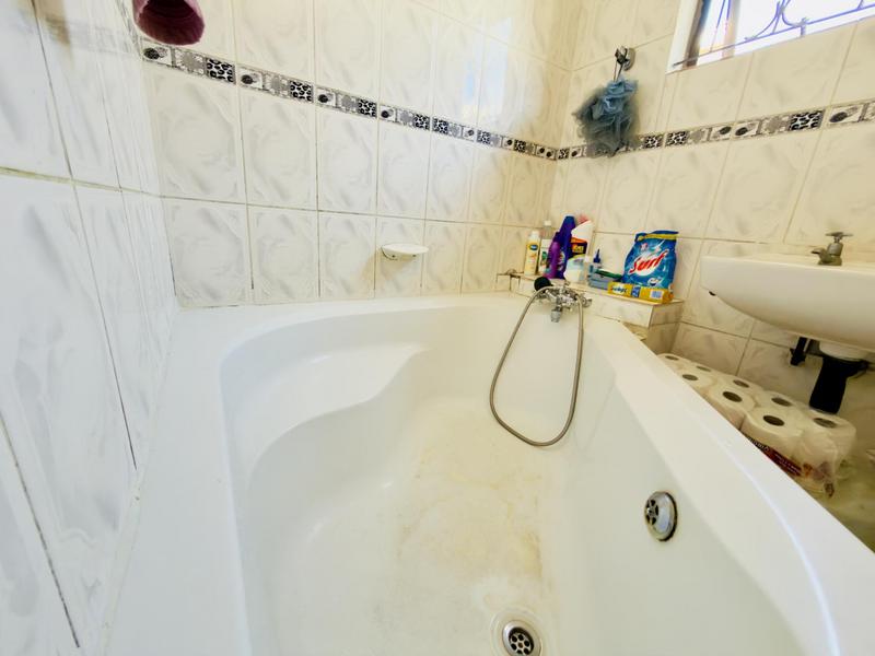 2 Bedroom Property for Sale in Ridgeview KwaZulu-Natal