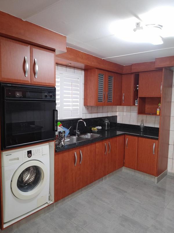 To Let 2 Bedroom Property for Rent in Newlands West KwaZulu-Natal