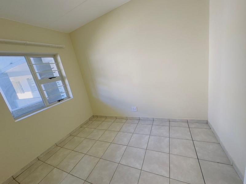 To Let 2 Bedroom Property for Rent in Kwamashu KwaZulu-Natal