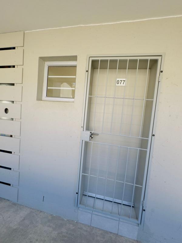 To Let 2 Bedroom Property for Rent in Kwamashu KwaZulu-Natal