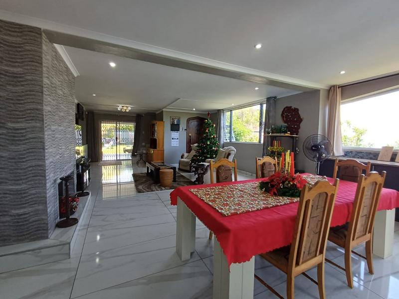 To Let 4 Bedroom Property for Rent in Durban North KwaZulu-Natal