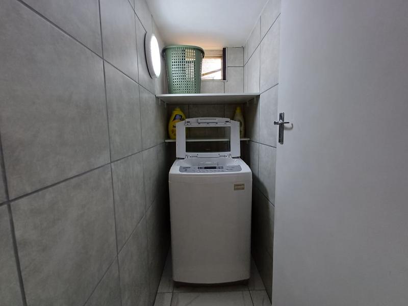 To Let 4 Bedroom Property for Rent in Durban North KwaZulu-Natal