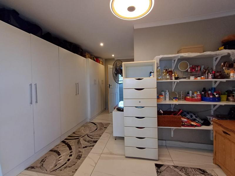 To Let 4 Bedroom Property for Rent in Durban North KwaZulu-Natal