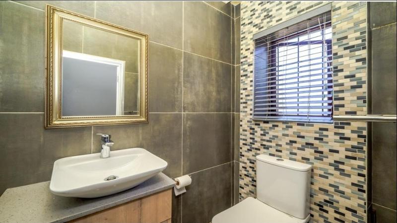 3 Bedroom Property for Sale in Morningside KwaZulu-Natal