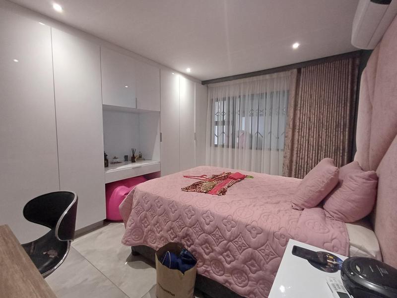 3 Bedroom Property for Sale in Windermere KwaZulu-Natal