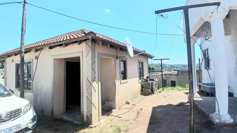 2 Bedroom Property for Sale in Umlazi KwaZulu-Natal