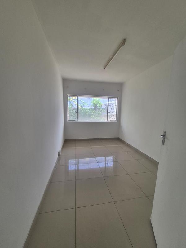 To Let 1 Bedroom Property for Rent in Overport KwaZulu-Natal