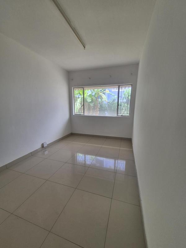 To Let 1 Bedroom Property for Rent in Overport KwaZulu-Natal