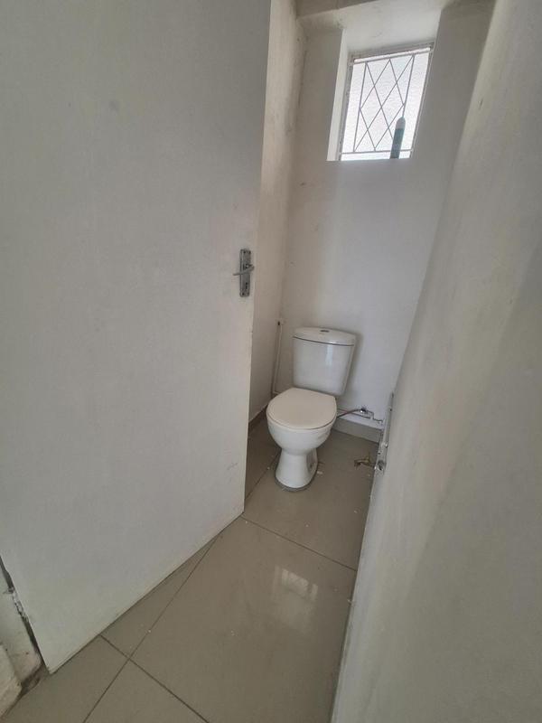 To Let 1 Bedroom Property for Rent in Overport KwaZulu-Natal