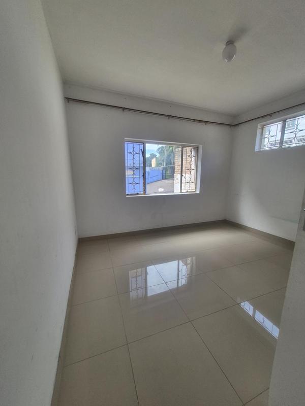 To Let 5 Bedroom Property for Rent in Overport KwaZulu-Natal