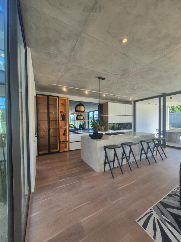 4 Bedroom Property for Sale in Umhlanga Rocks KwaZulu-Natal