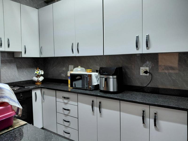 1 Bedroom Property for Sale in Durban Central KwaZulu-Natal