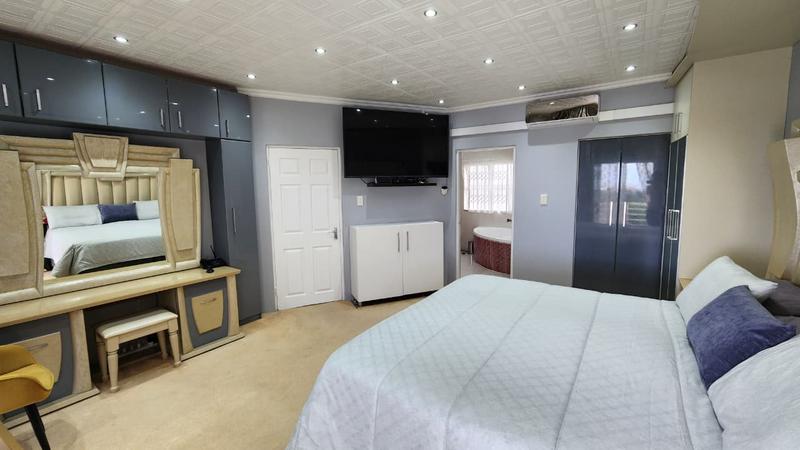4 Bedroom Property for Sale in Malvern KwaZulu-Natal