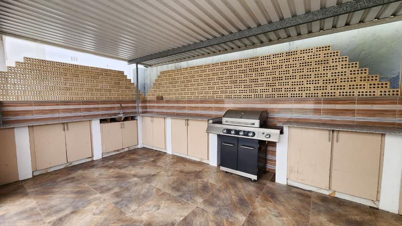 4 Bedroom Property for Sale in Malvern KwaZulu-Natal