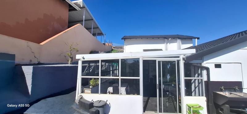 5 Bedroom Property for Sale in Southgate KwaZulu-Natal