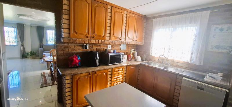 5 Bedroom Property for Sale in Southgate KwaZulu-Natal