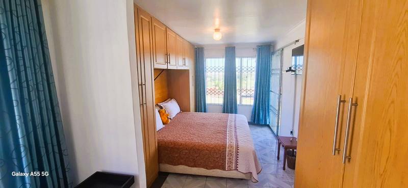 5 Bedroom Property for Sale in Southgate KwaZulu-Natal