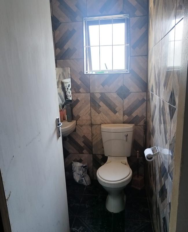 2 Bedroom Property for Sale in Roseneath KwaZulu-Natal