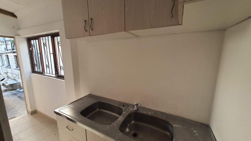 To Let 1 Bedroom Property for Rent in Overport KwaZulu-Natal