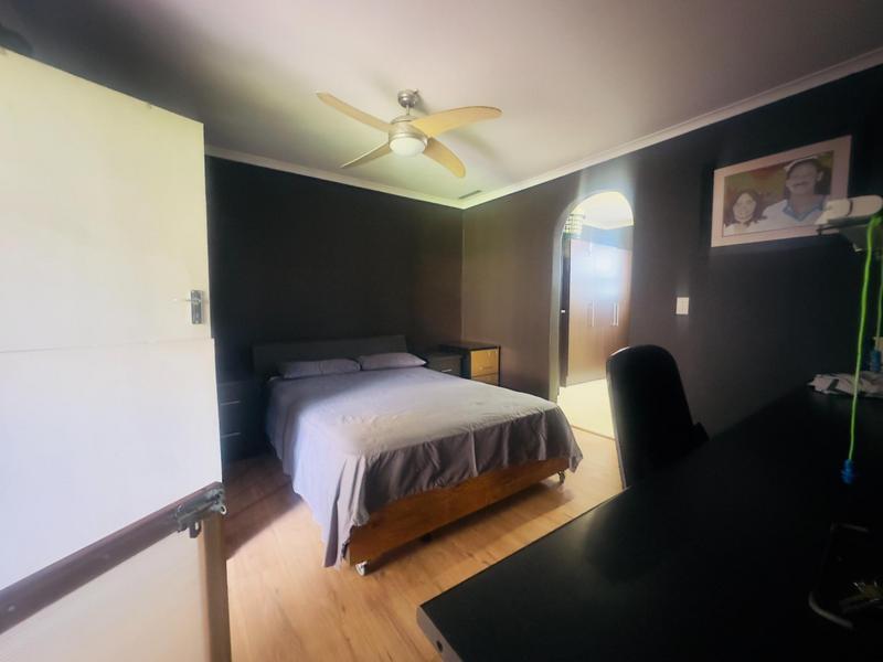 2 Bedroom Property for Sale in Montclair KwaZulu-Natal