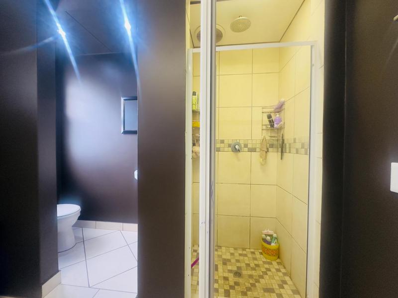 2 Bedroom Property for Sale in Montclair KwaZulu-Natal