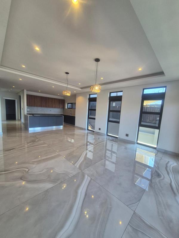 5 Bedroom Property for Sale in Izinga Ridge KwaZulu-Natal