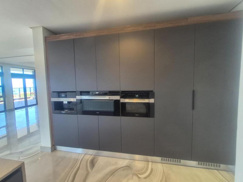 5 Bedroom Property for Sale in Izinga Ridge KwaZulu-Natal