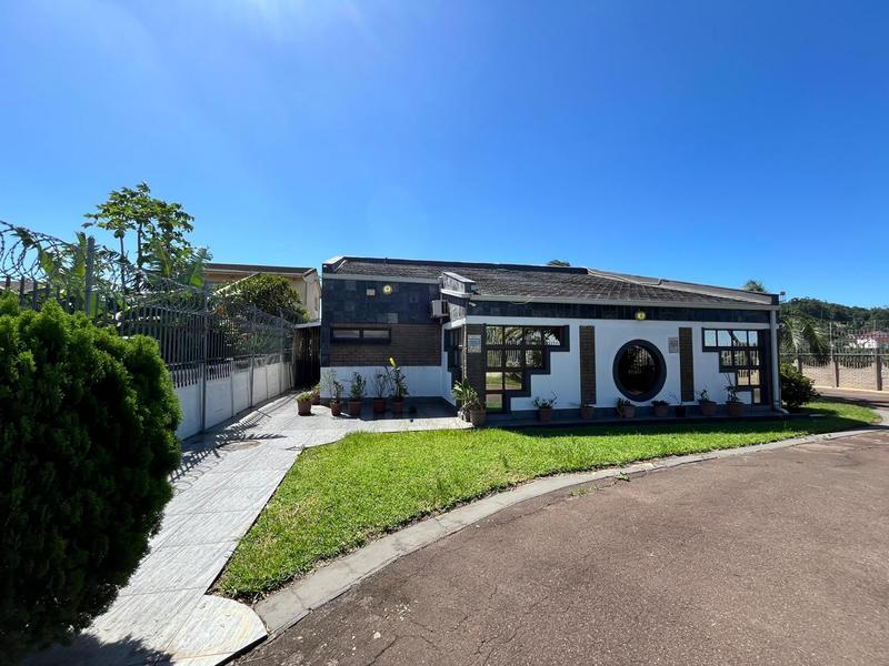 4 Bedroom Property for Sale in Parkgate KwaZulu-Natal