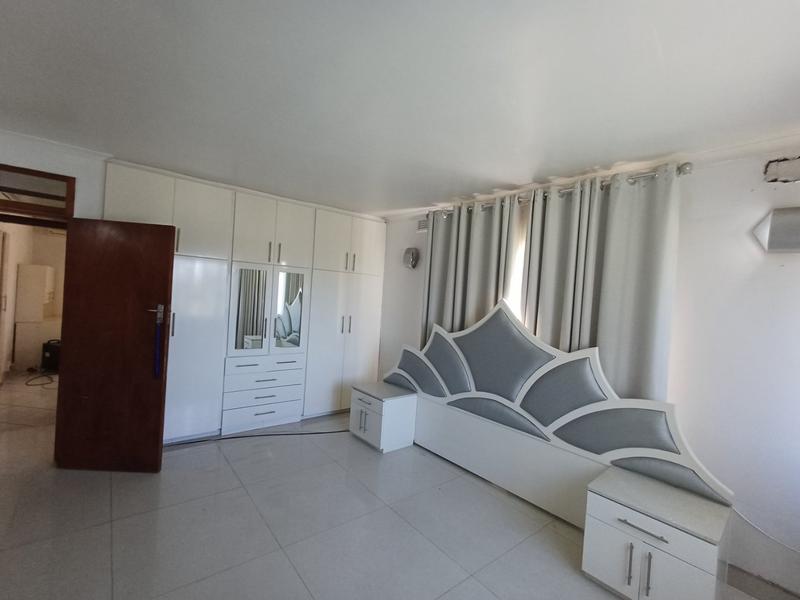 4 Bedroom Property for Sale in Parkgate KwaZulu-Natal