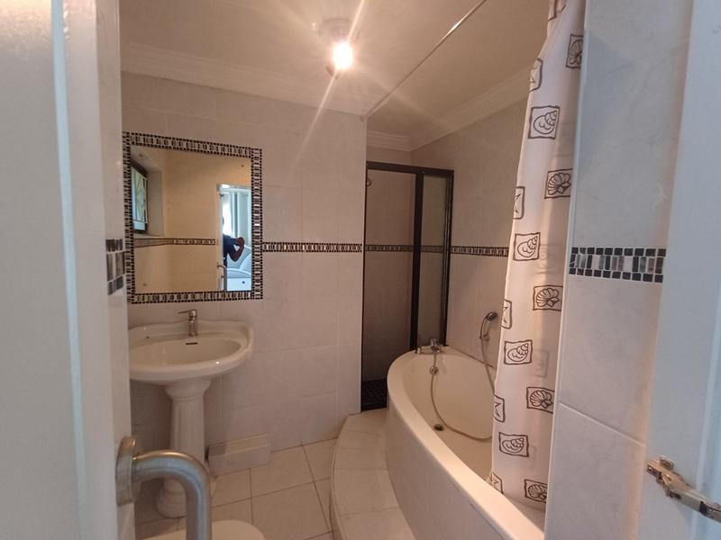 4 Bedroom Property for Sale in Parkgate KwaZulu-Natal