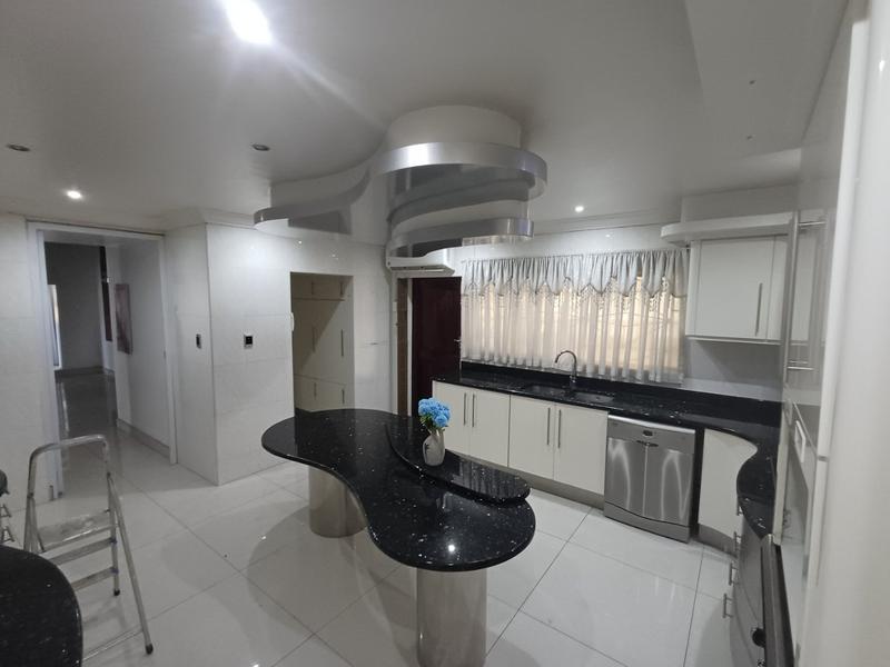 4 Bedroom Property for Sale in Parkgate KwaZulu-Natal