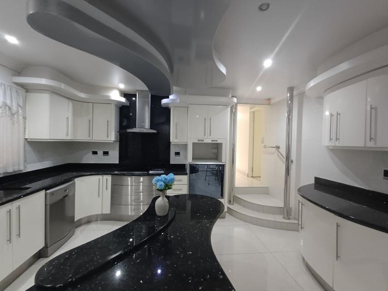 4 Bedroom Property for Sale in Parkgate KwaZulu-Natal