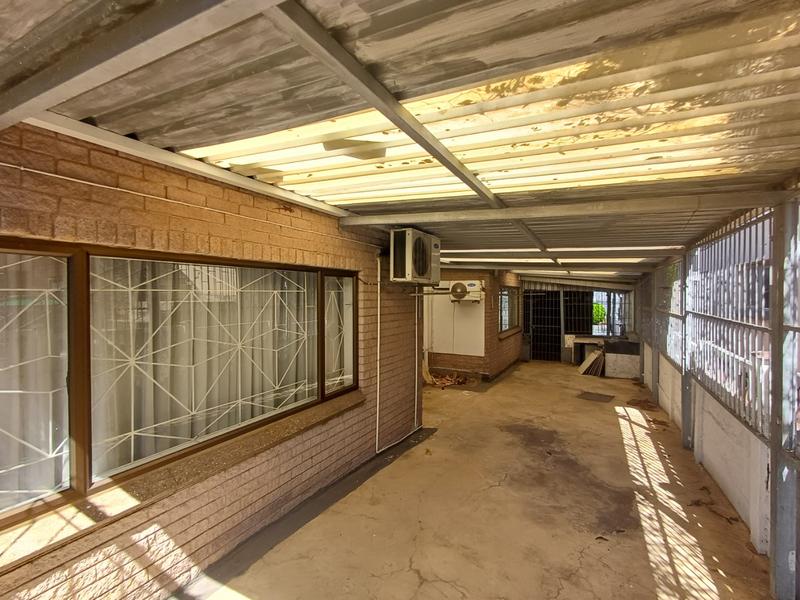 4 Bedroom Property for Sale in Parkgate KwaZulu-Natal