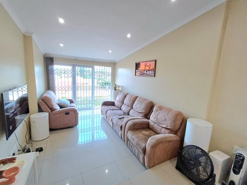 3 Bedroom Property for Sale in Stonebridge KwaZulu-Natal