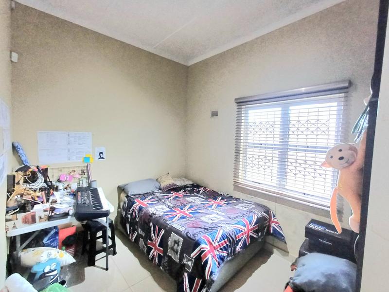 3 Bedroom Property for Sale in Stonebridge KwaZulu-Natal