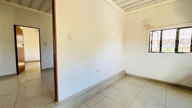 To Let 2 Bedroom Property for Rent in Park Hill KwaZulu-Natal