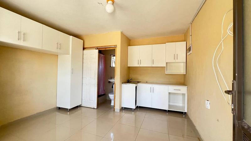 1 Bedroom Property for Sale in Savannah Park KwaZulu-Natal