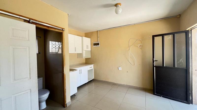 1 Bedroom Property for Sale in Savannah Park KwaZulu-Natal