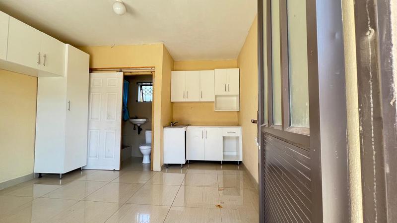1 Bedroom Property for Sale in Savannah Park KwaZulu-Natal
