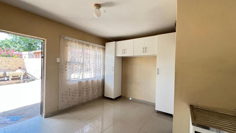 1 Bedroom Property for Sale in Savannah Park KwaZulu-Natal
