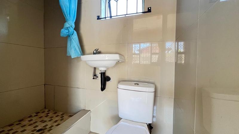 1 Bedroom Property for Sale in Savannah Park KwaZulu-Natal