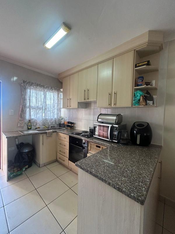 2 Bedroom Property for Sale in Manaba Beach KwaZulu-Natal